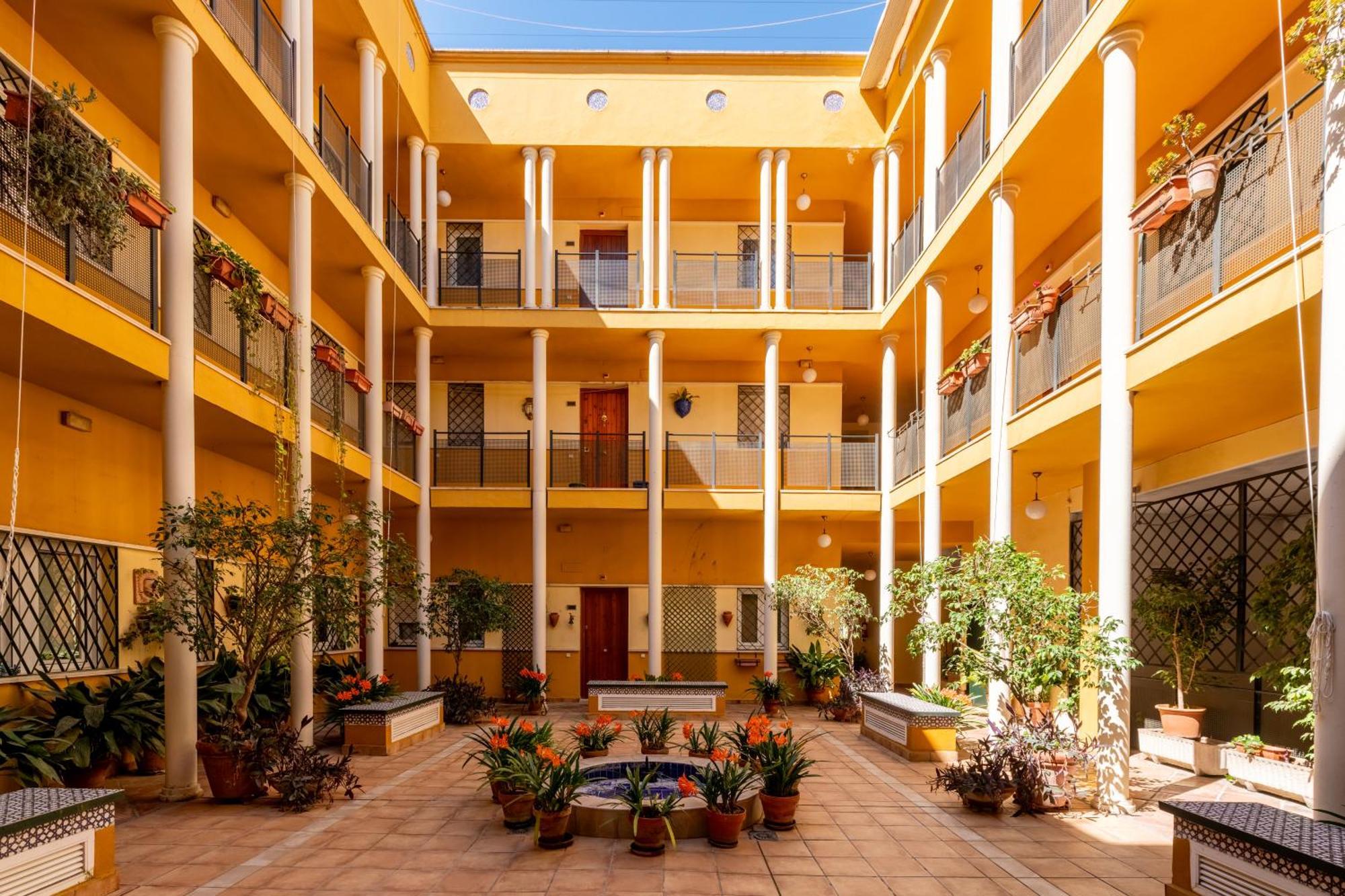 San Vicente-Museo Apartamento Севілья Екстер'єр фото